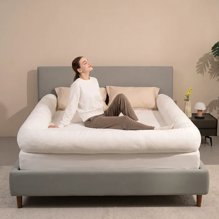 Fortyn™ CloudNest Bordered Bed Sheet